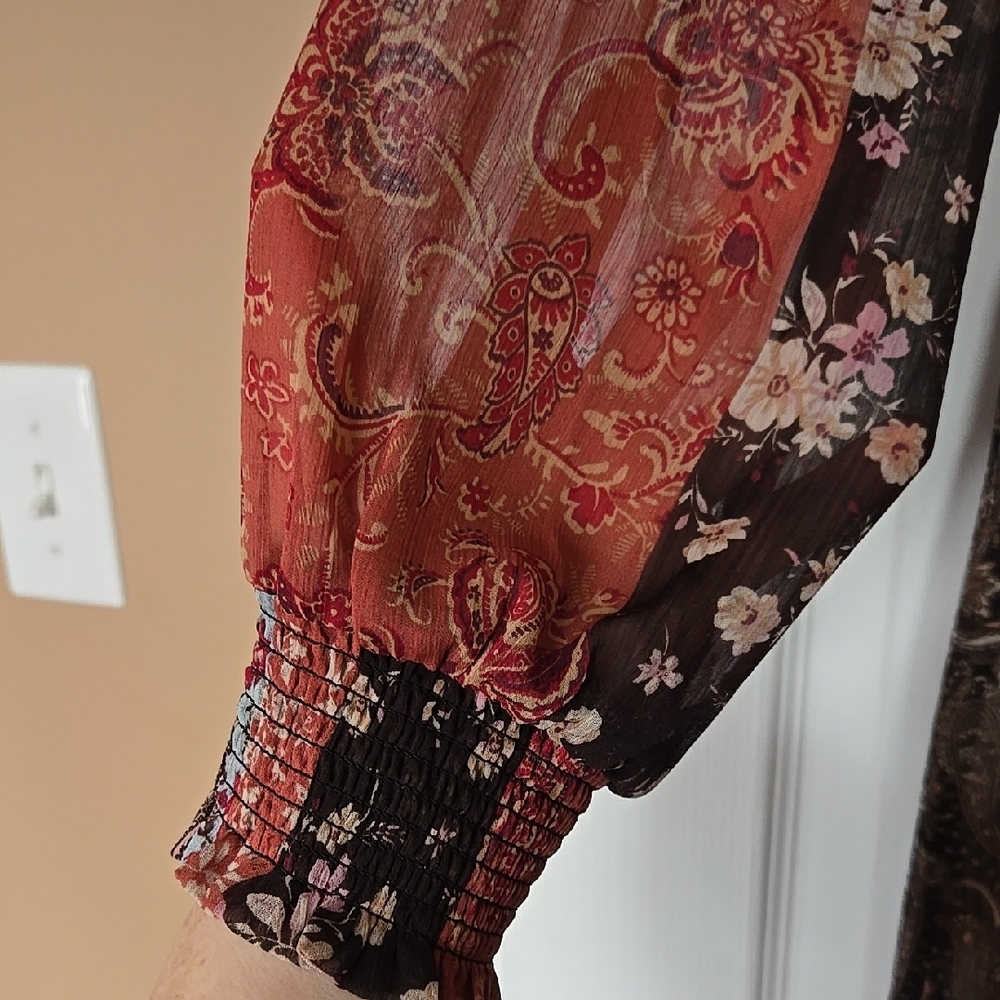 Black Tape_ Paisley Long Sleeve Dress - Picture 3 of 8